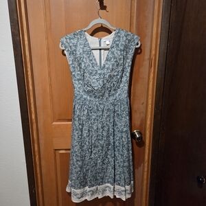 Garnet Hill Floral Green Dress